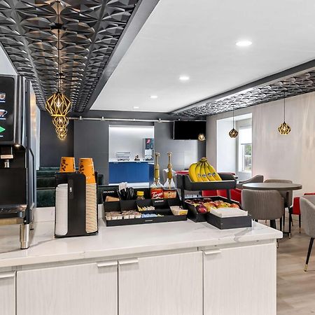 Best Western Buffalo Inn & Suites Εξωτερικό φωτογραφία