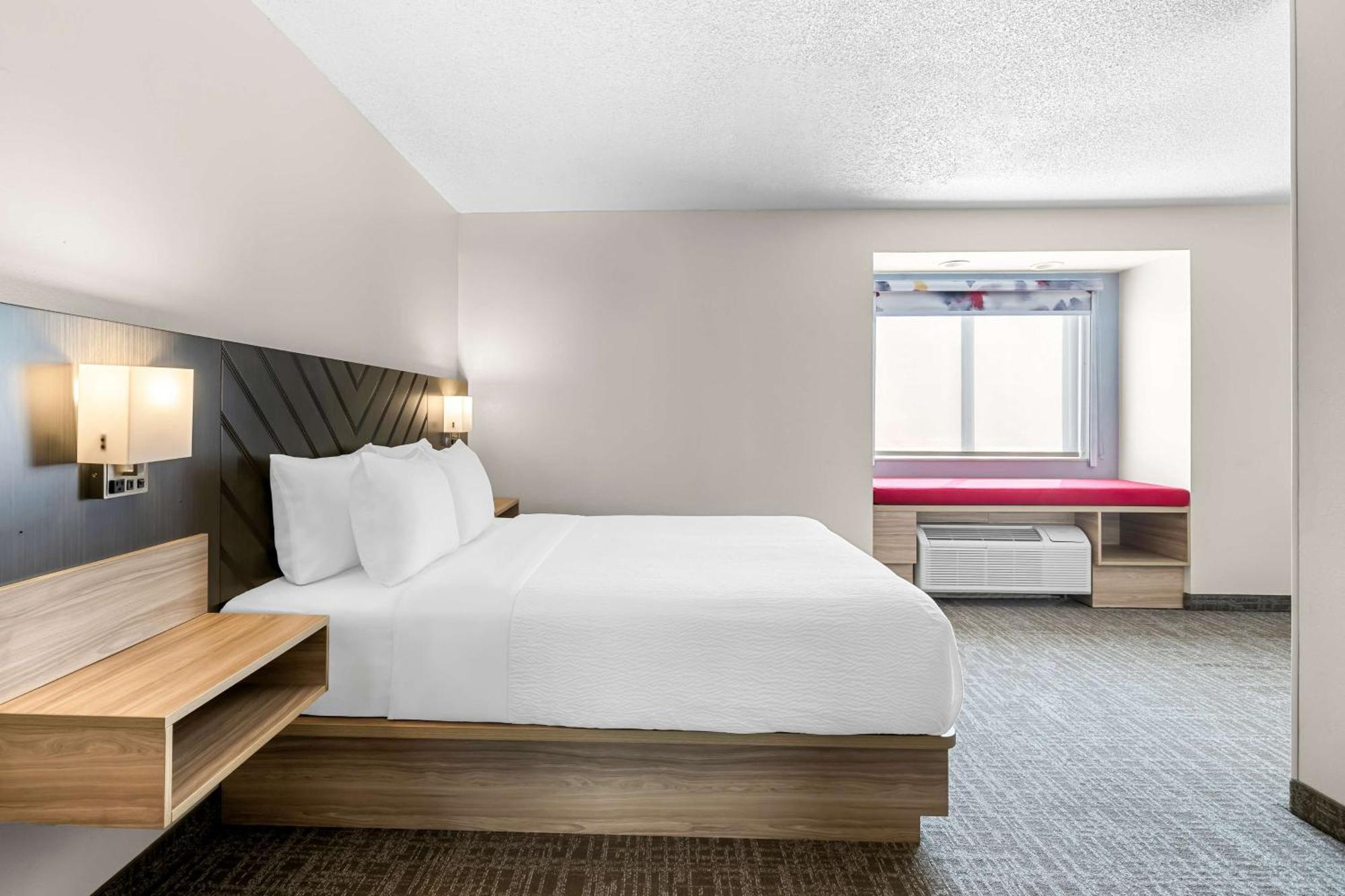Best Western Buffalo Inn & Suites Εξωτερικό φωτογραφία